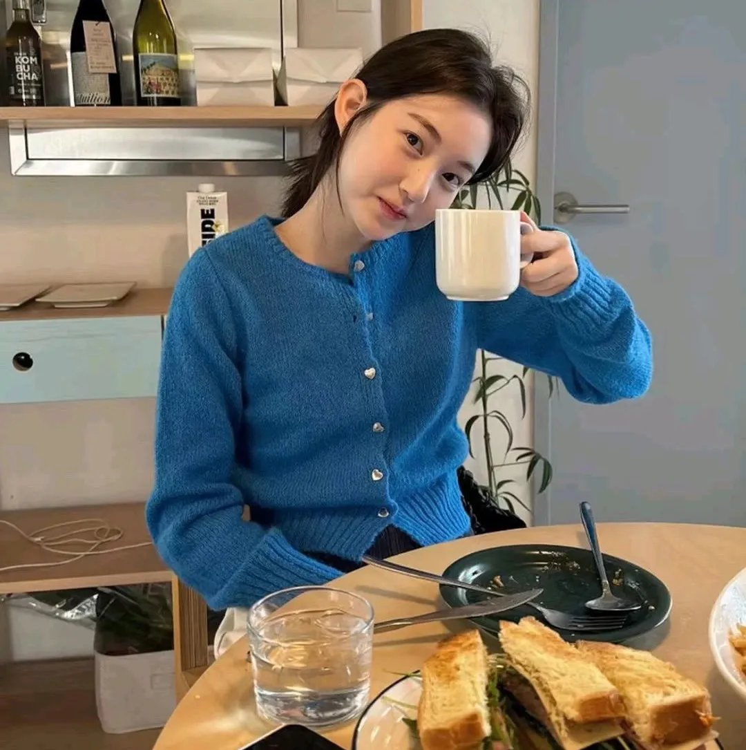 隔窗恋爱：看着你